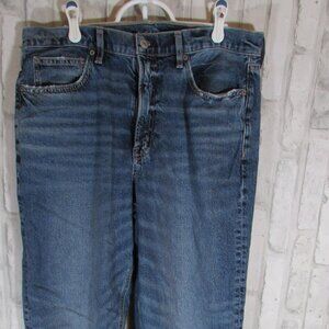 American Eagle Low-Rise Baggy Jeans